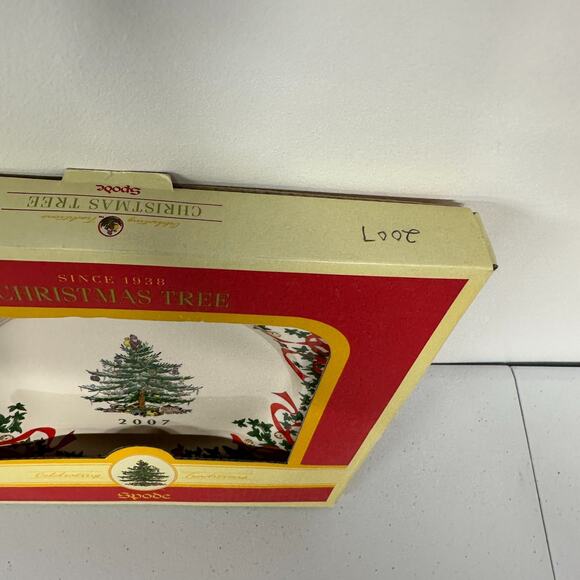 New in Box - Spode 2007 Annual Collector Holiday Plate 8" Christmas Tree Design - Picture 2 of 6